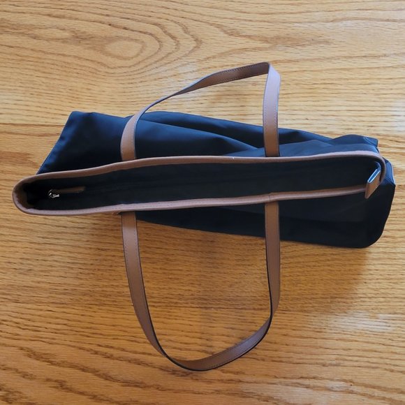 Michael Kors Kempton Nylon Large Shoulder Purse - Picture 7 of 16